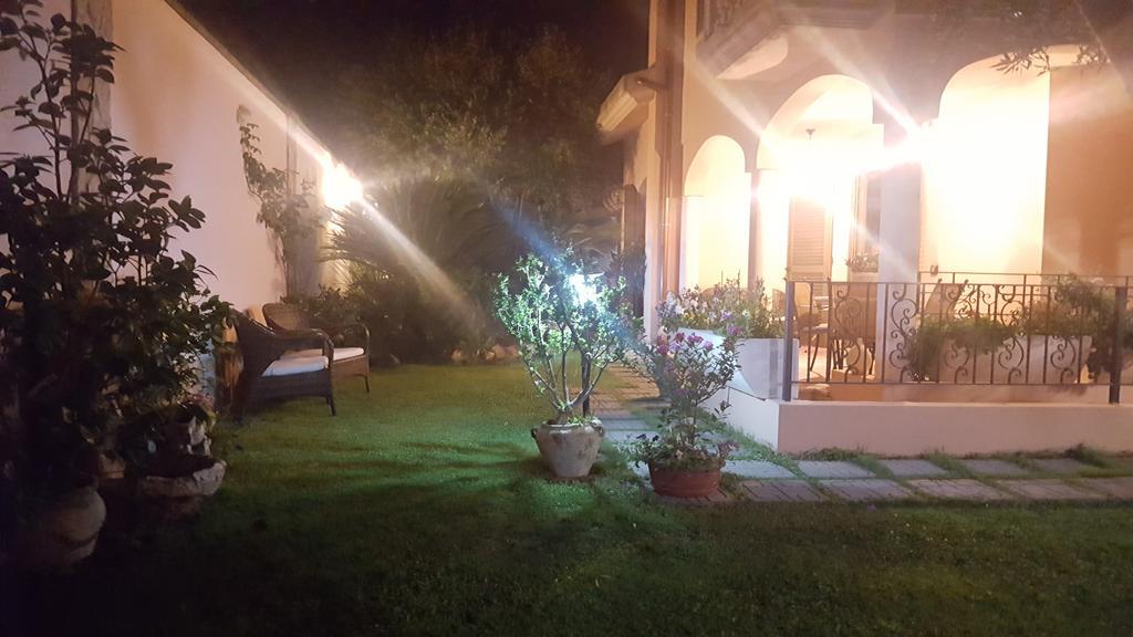 Keira B&B Quartucciu Bagian luar foto